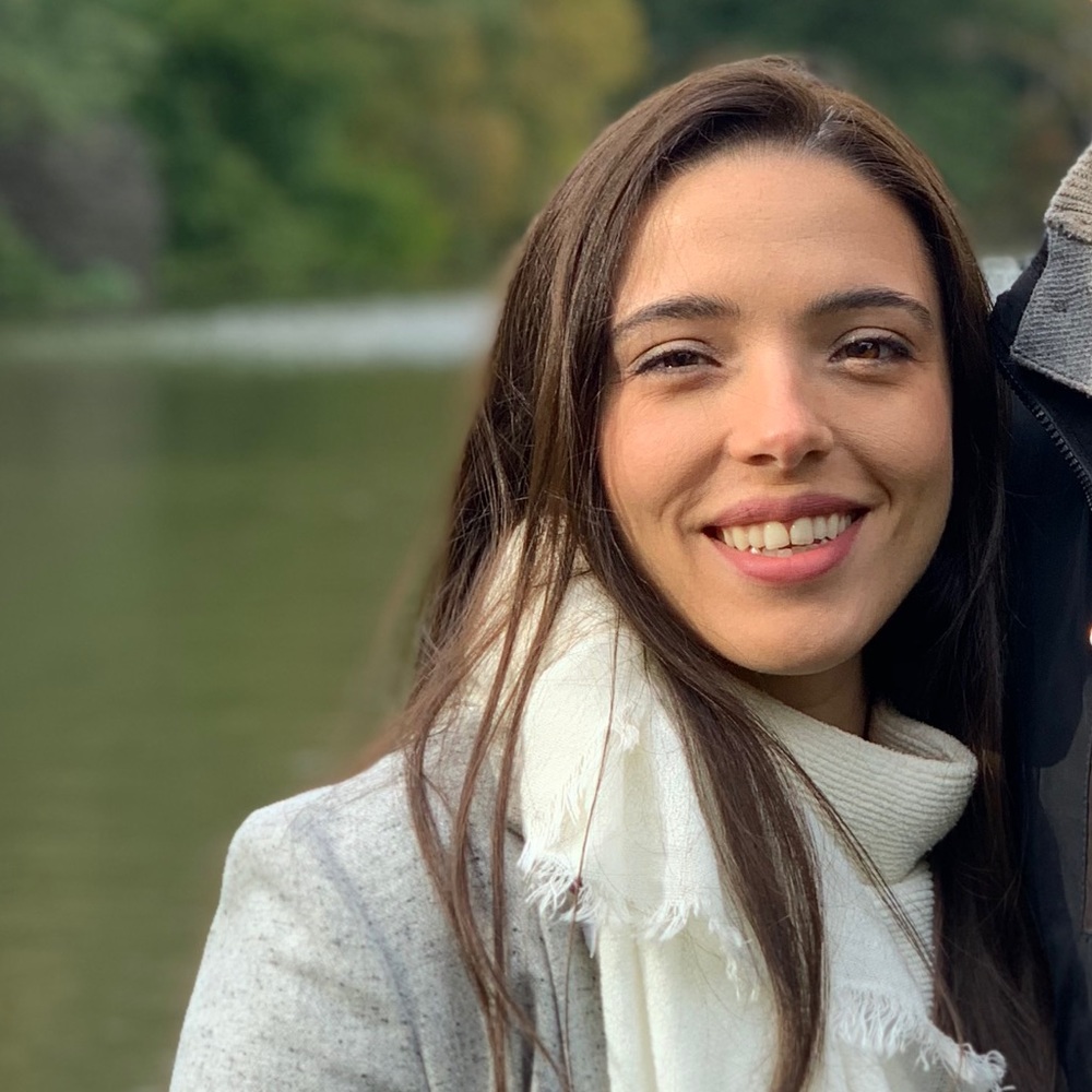 Meet your Posher, Eva